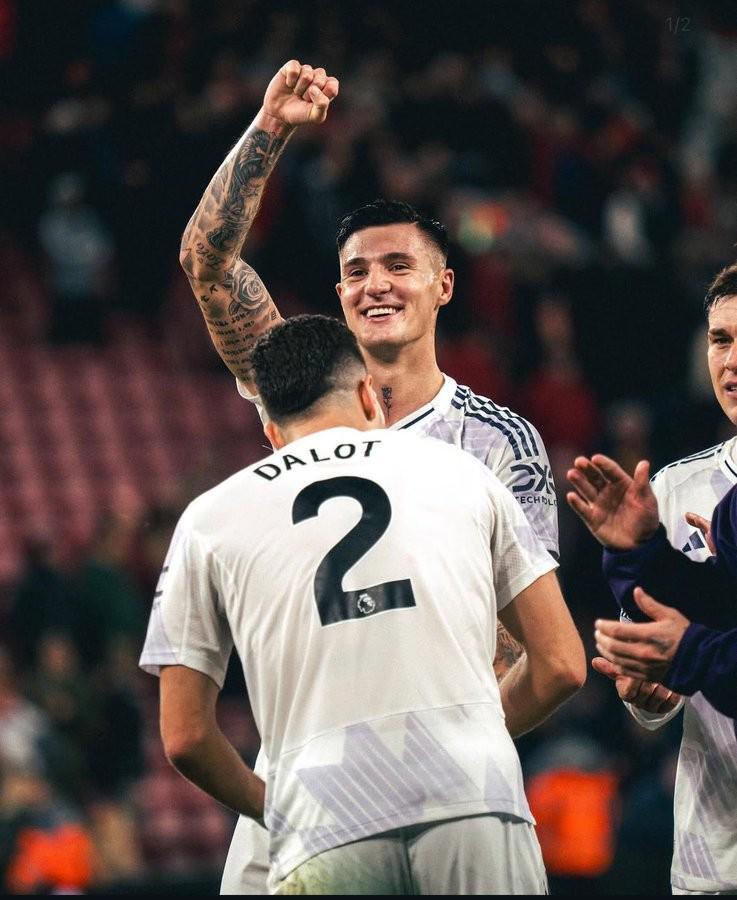 萨哈：谢什科应该学习伊布，在每场比赛中都保持那种自信